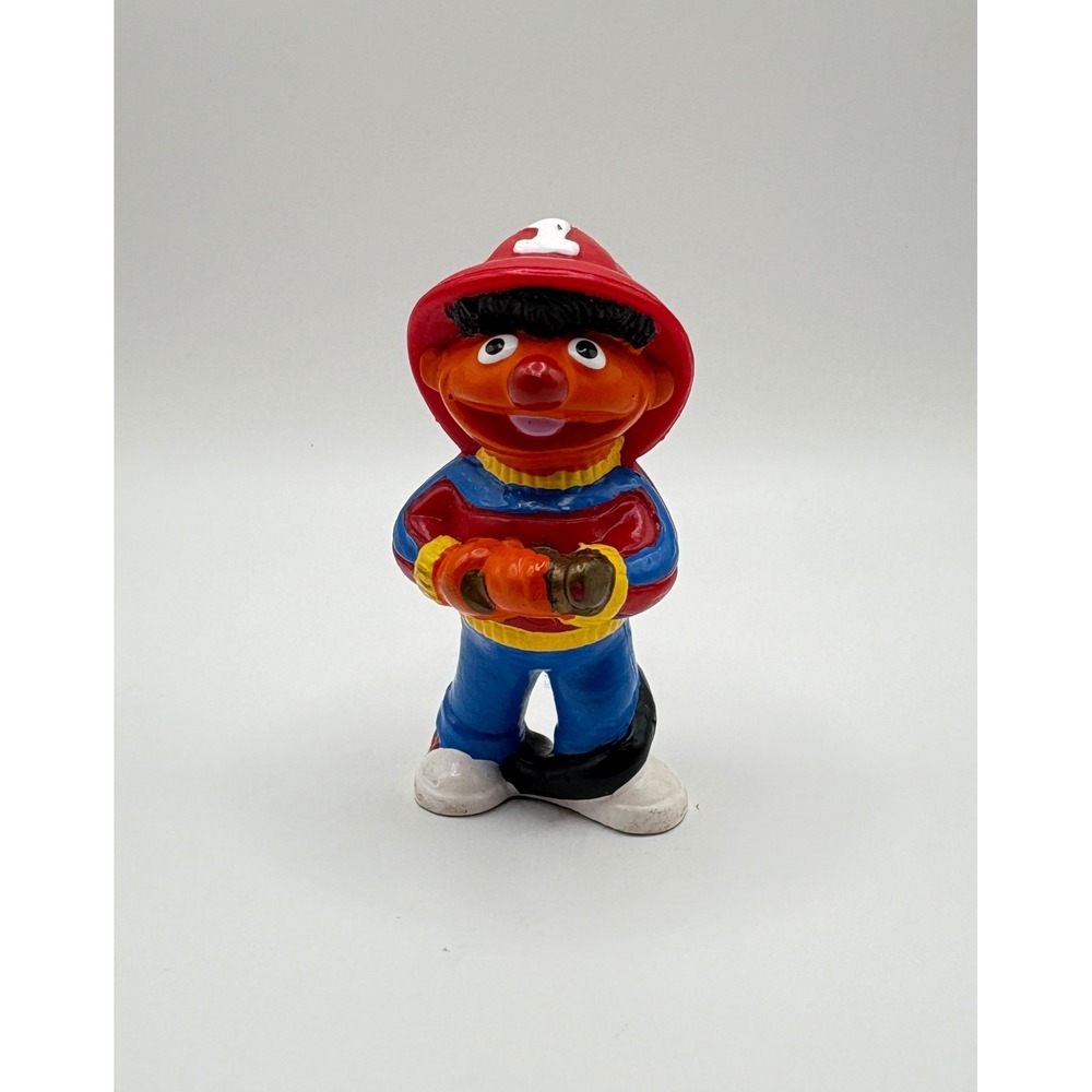 Vintage 1987 Playskool Sesame Street Ernie PVC Figure Lot Bathtub Fireman 3pc - Picture 6 of 9